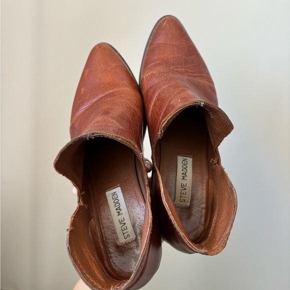 Steve Madden Austin Booties - Picture 13 of 15